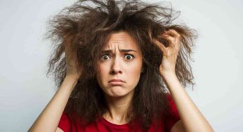 Capelli crespi, la soluzione è naturale: 5 trucchi della nonna per una chioma da favola