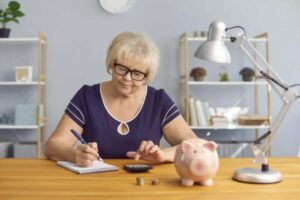 Il divario di genere nelle pensioni è una questione complessa e strutturale che influisce profondamente sul sistema previdenziale nazionale.