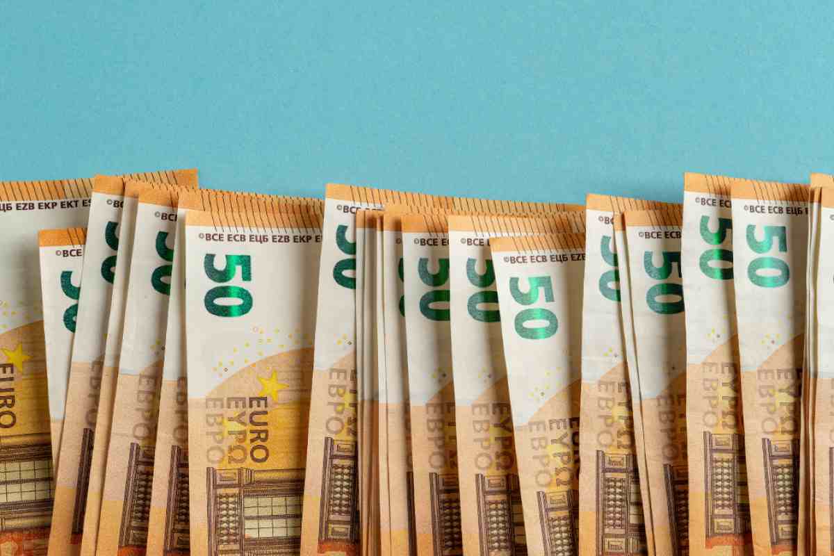 Soldi euro contanti