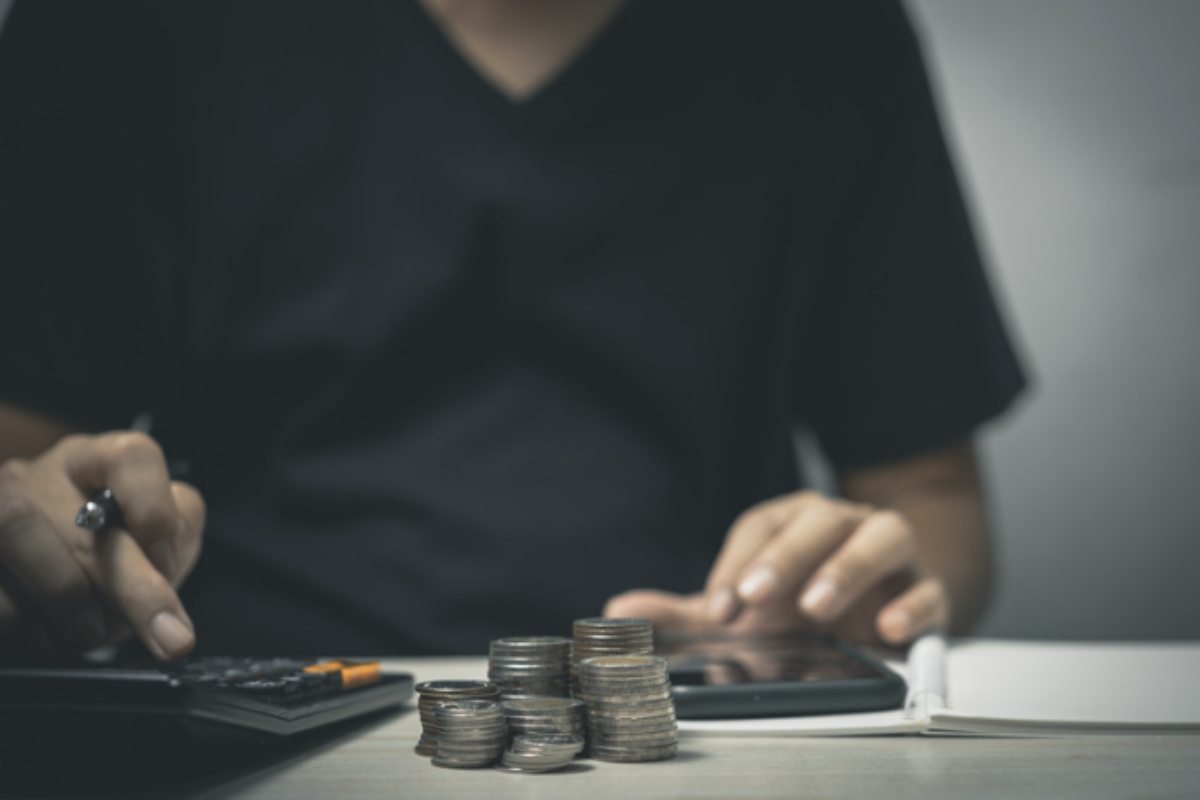L’aumento della Tari non è del tutto sorprendente. Infatti, i costi complessivi del servizio per il 2025 supereranno i 47 milioni di euro