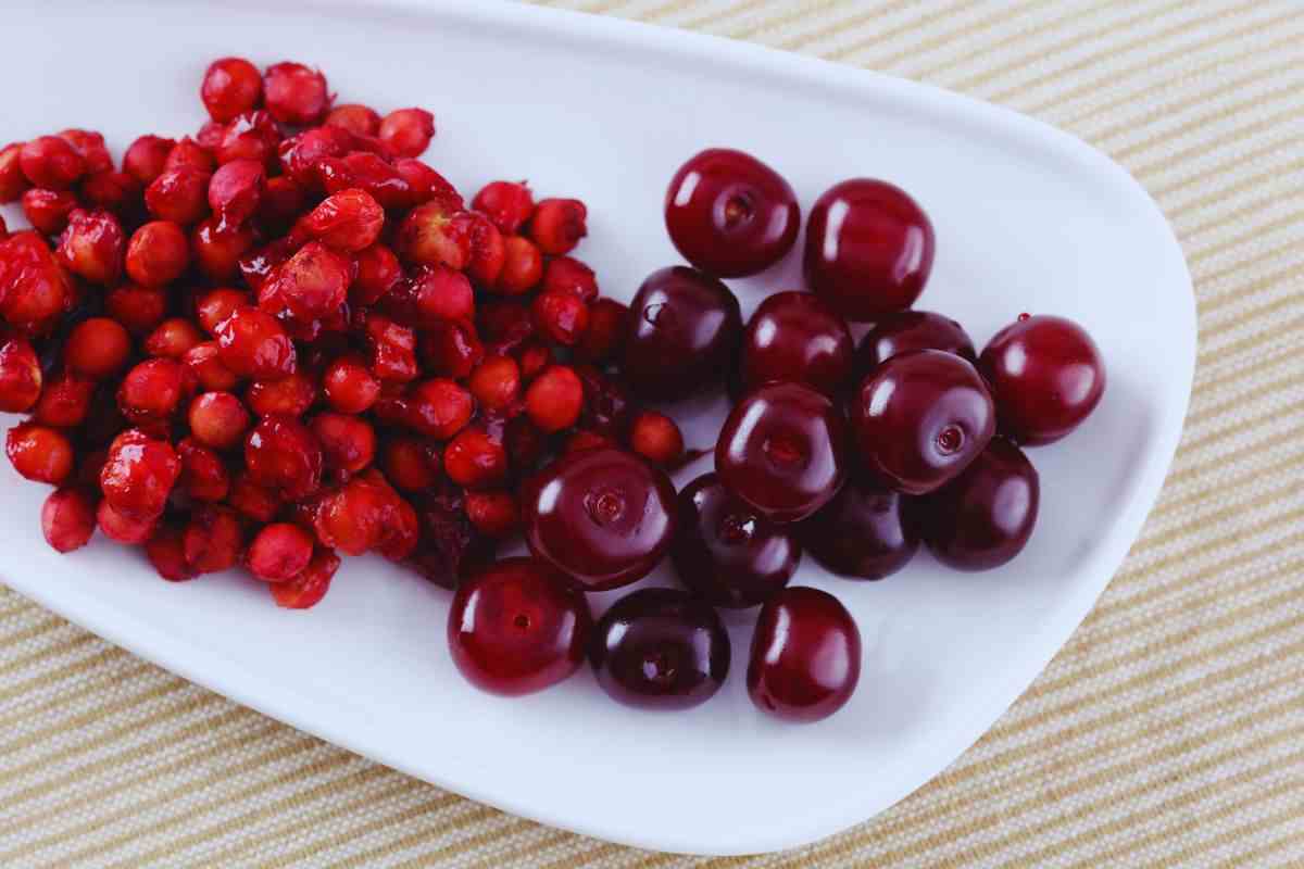 Rischio tossico nei noccioli delle ciliegie