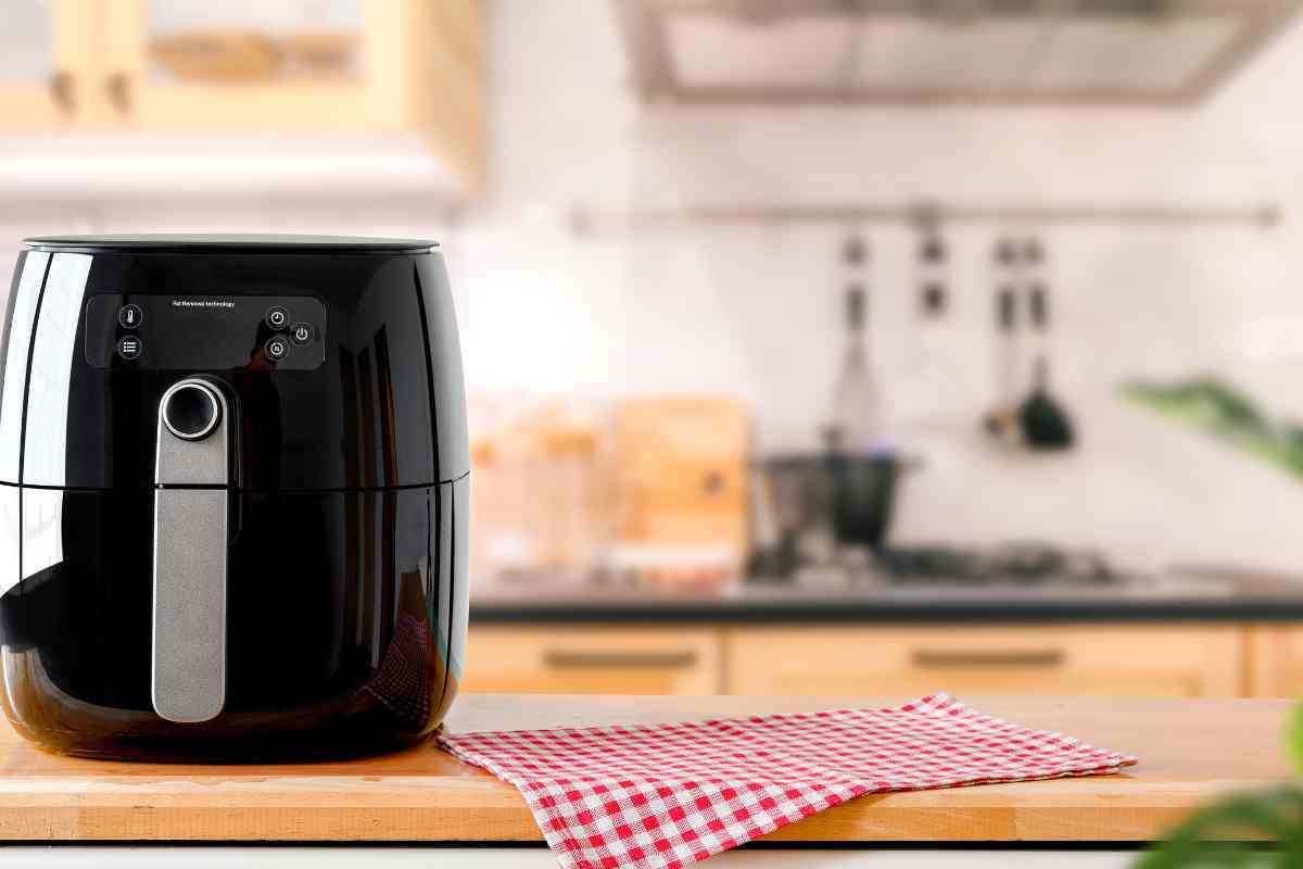 Friggitrice ad aria, tutti la volevano ma adesso la stanno buttando