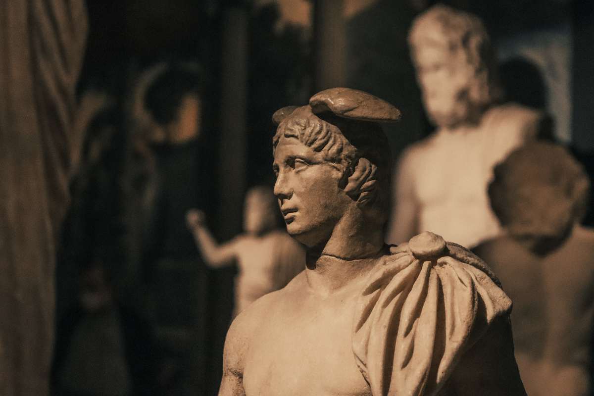 statue che camminano